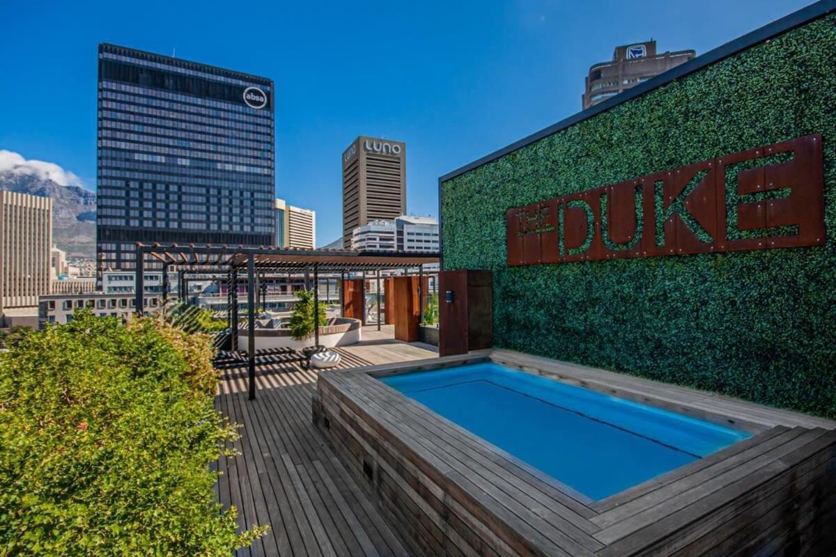 Hub- Cticc, Patio, Rooftop Pool! Apartamento